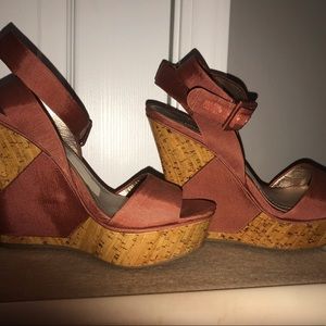 BCBG Wedge Sandals || Size 7